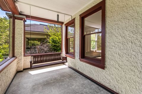 Tiny photo for 135 S Cuyler Avenue, Oak Park, IL 60302 (MLS # 12634307)