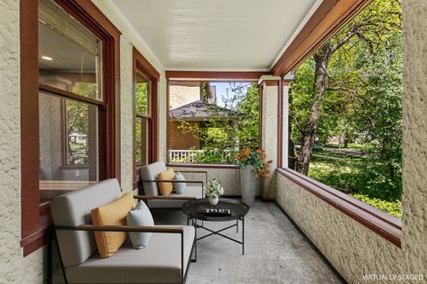 Tiny photo for 135 S Cuyler Avenue, Oak Park, IL 60302 (MLS # 12634307)