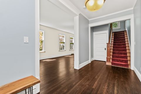 Tiny photo for 135 S Cuyler Avenue, Oak Park, IL 60302 (MLS # 12634307)