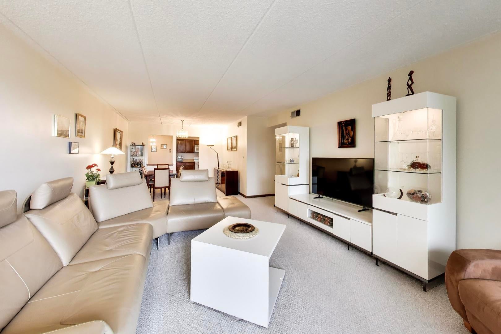 9346 Landings Lane 406