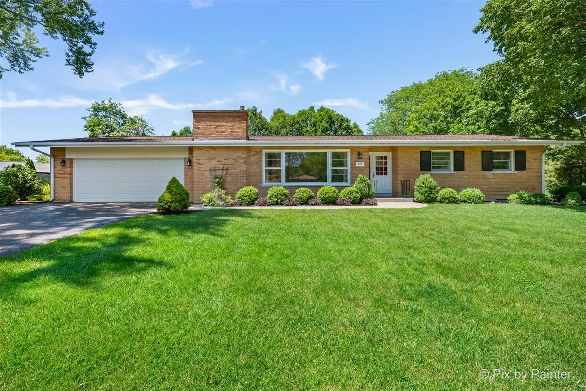 824 Skyline Drive