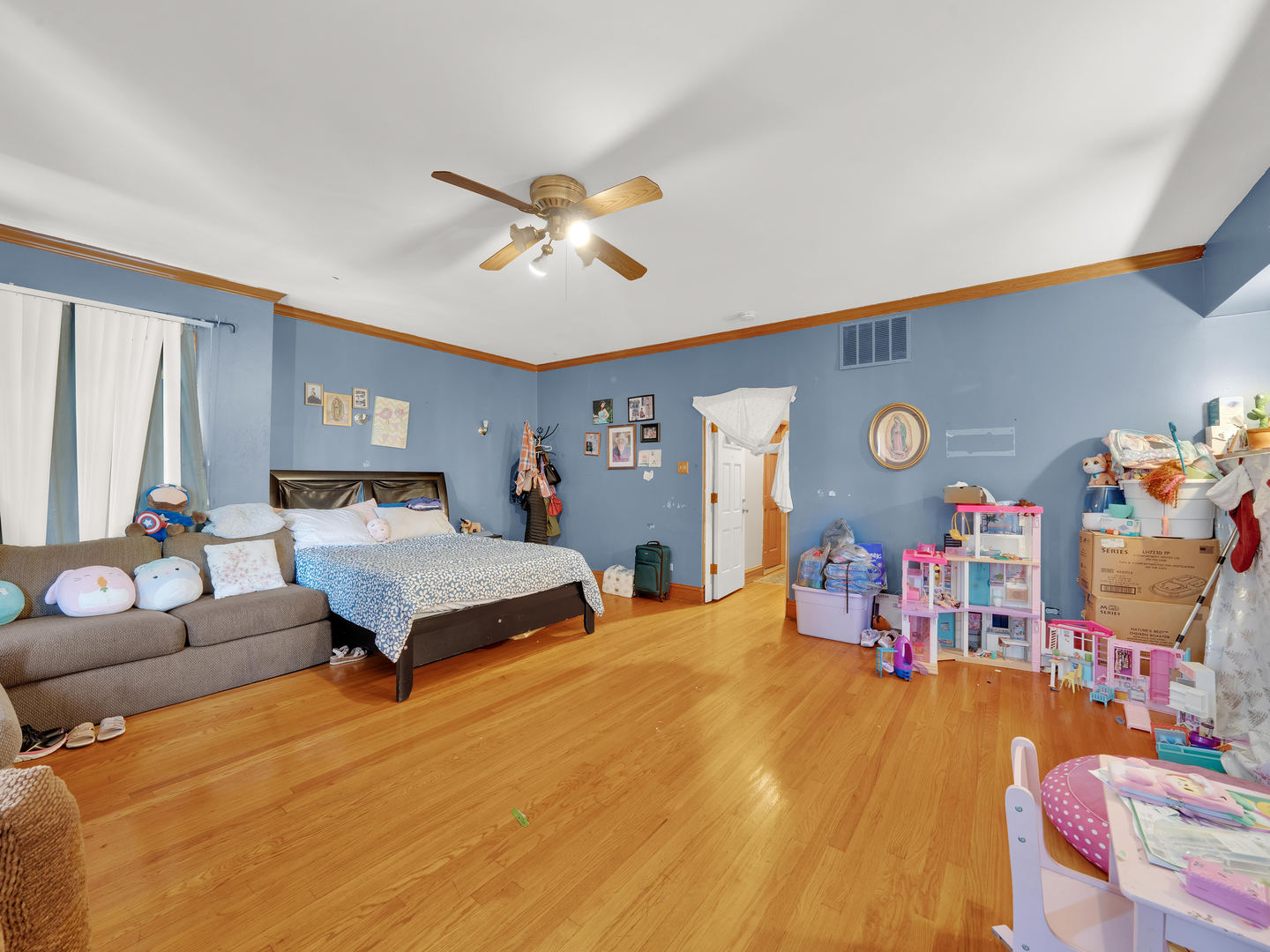 3529 W 63rd Place
