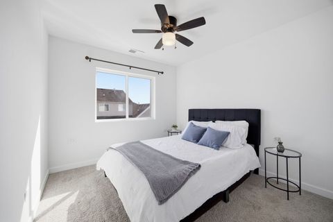 Tiny photo for 140 Enclave Circle #C, Bolingbrook, IL 60440 (MLS # 12591301)