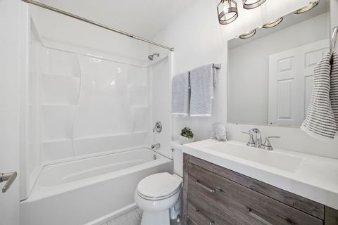 Tiny photo for 140 Enclave Circle #C, Bolingbrook, IL 60440 (MLS # 12591301)