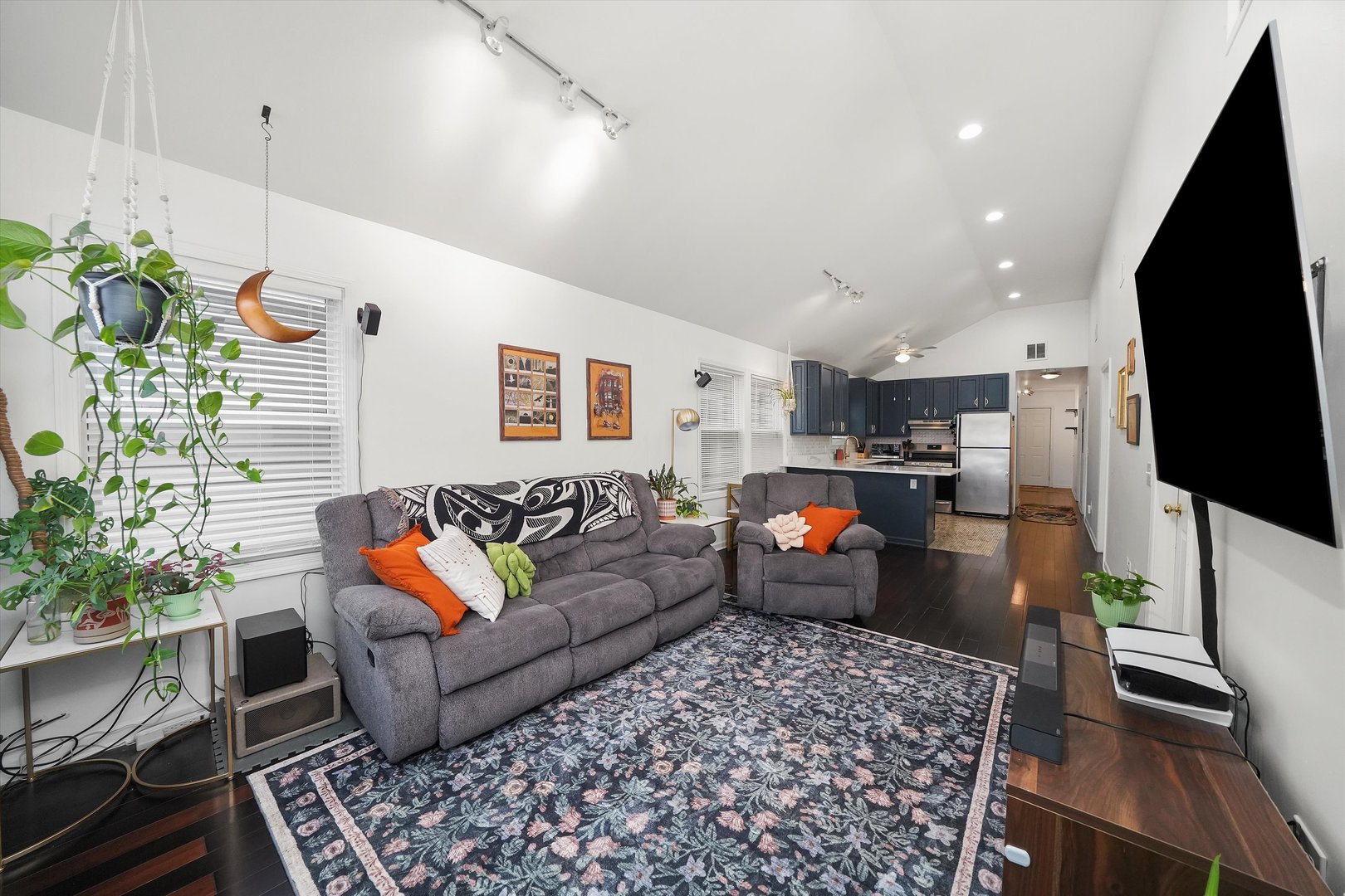 3713 W Palmer Street 2