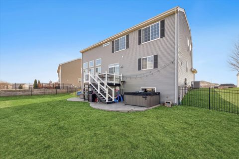 Tiny photo for 1059 Waterfront Lane, Pingree Grove, IL 60140 (MLS # 12577913)