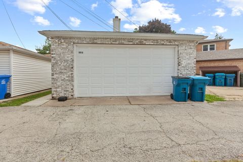 Tiny photo for 6916 W Forest Preserve Drive W, Harwood Heights, IL 60706 (MLS # 12450316)