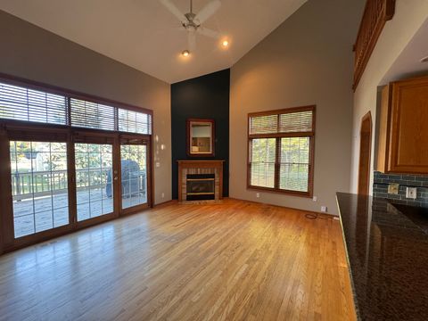 Tiny photo for 1724 Waverly Circle, St. Charles, IL 60174 (MLS # 12508667)