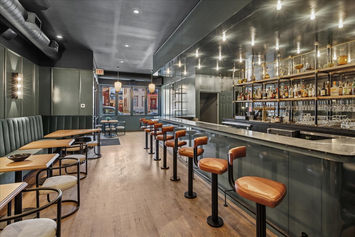 2528 N California Avenue