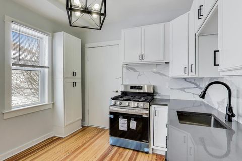 Tiny photo for 1638 Oakwood Avenue, Des Plaines, IL 60016 (MLS # 12642530)