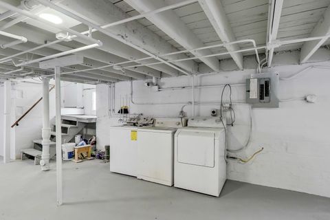 Tiny photo for 1638 Oakwood Avenue, Des Plaines, IL 60016 (MLS # 12642530)