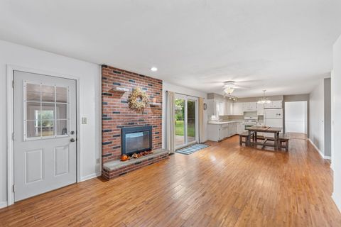 Tiny photo for 842 S Main Avenue, Kankakee, IL 60901 (MLS # 12493519)