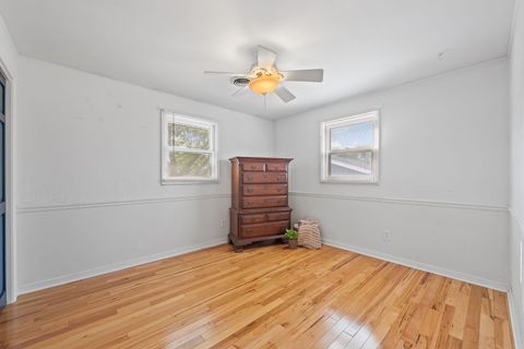 Tiny photo for 842 S Main Avenue, Kankakee, IL 60901 (MLS # 12493519)