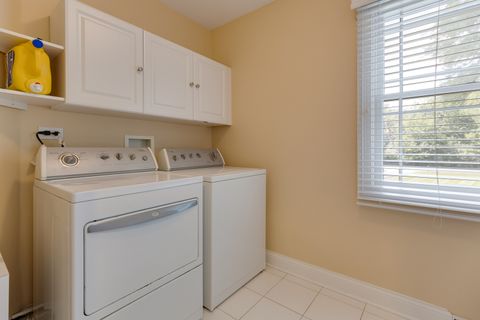 Tiny photo for 431 E Oakwood Drive, Barrington, IL 60010 (MLS # 12455240)