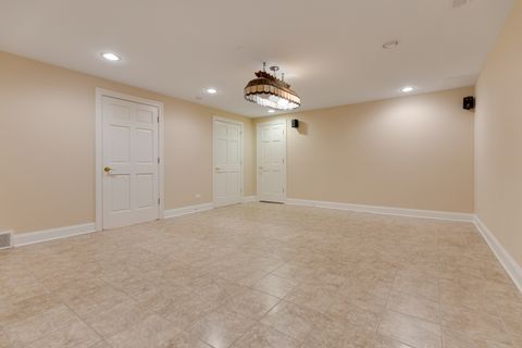 Tiny photo for 431 E Oakwood Drive, Barrington, IL 60010 (MLS # 12455240)