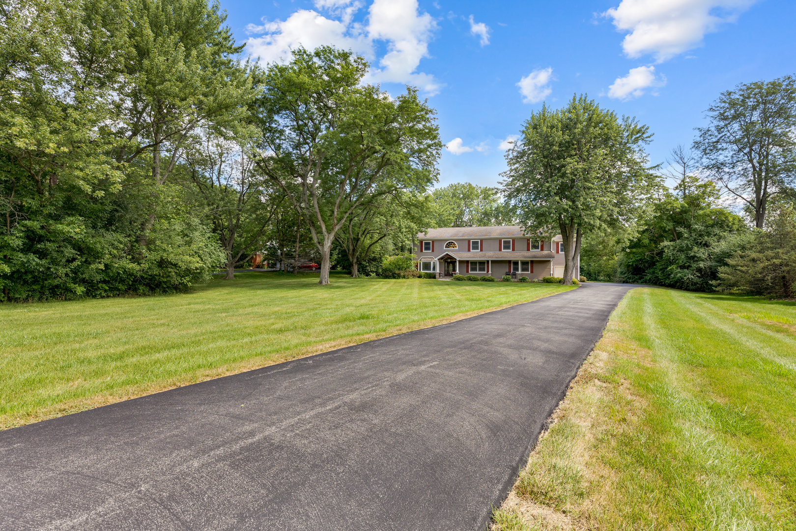 431 E Oakwood Drive