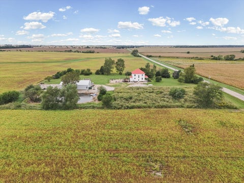 Tiny photo for 535 E 200 North Road, Loda, IL 60948 (MLS # 12765364)