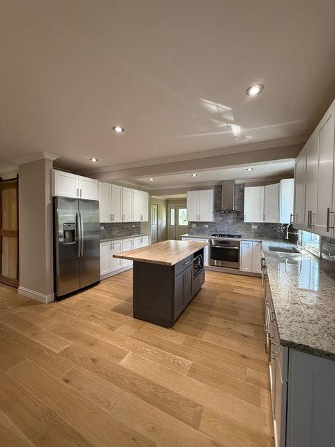 Tiny photo for 8144 Sunset Road, Willowbrook, IL 60527 (MLS # 12522862)