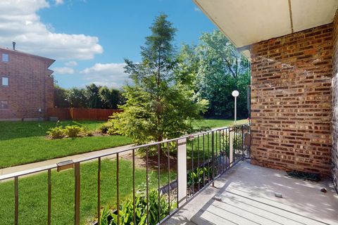 Tiny photo for 11104 O Gorman Drive #41B, Palos Hills, IL 60465 (MLS # 12537353)