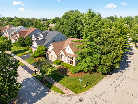 Tiny photo for 2803 Wildflower Court, Glenview, IL 60026 (MLS # 12514690)