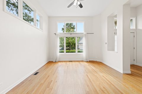 Tiny photo for 2803 Wildflower Court, Glenview, IL 60026 (MLS # 12514690)