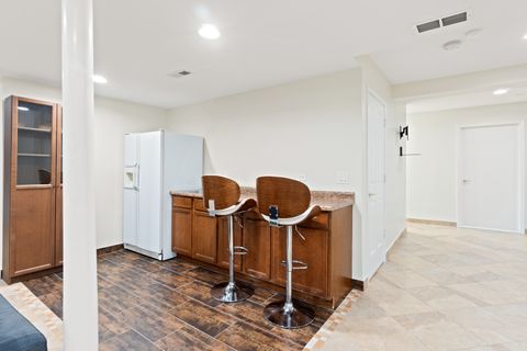 Tiny photo for 2803 Wildflower Court, Glenview, IL 60026 (MLS # 12514690)