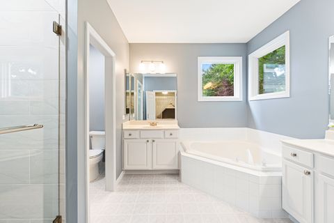 Tiny photo for 2803 Wildflower Court, Glenview, IL 60026 (MLS # 12514690)