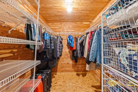 Tiny photo for 2803 Wildflower Court, Glenview, IL 60026 (MLS # 12514690)