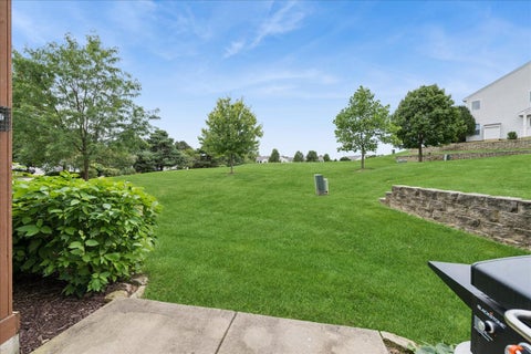 Tiny photo for 1550 Meadowsedge Lane #1550, Carpentersville, IL 60110 (MLS # 12731272)
