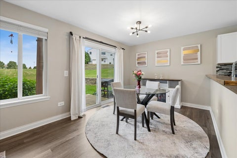 Tiny photo for 1550 Meadowsedge Lane #1550, Carpentersville, IL 60110 (MLS # 12731272)