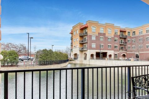 Tiny photo for 1200 N Foxdale Drive #100, Addison, IL 60101 (MLS # 12589044)