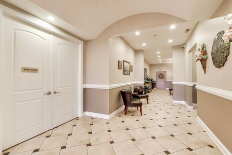 Tiny photo for 1200 N Foxdale Drive #100, Addison, IL 60101 (MLS # 12589044)