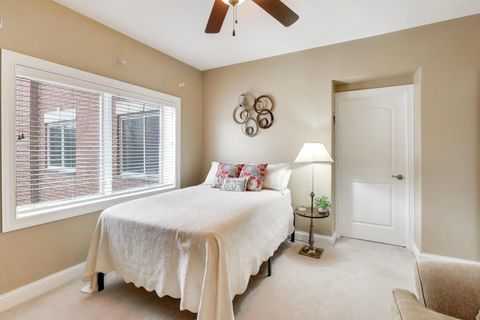 Tiny photo for 1200 N Foxdale Drive #100, Addison, IL 60101 (MLS # 12589044)