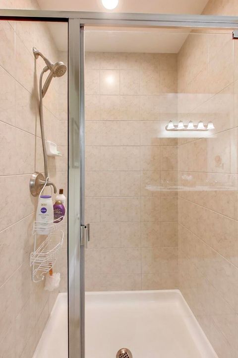 Tiny photo for 1200 N Foxdale Drive #100, Addison, IL 60101 (MLS # 12589044)