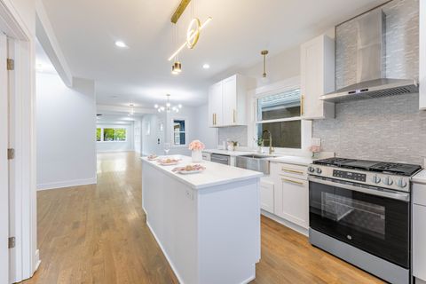 Tiny photo for 1054 N Latrobe Avenue, Chicago, IL 60651 (MLS # 12501116)