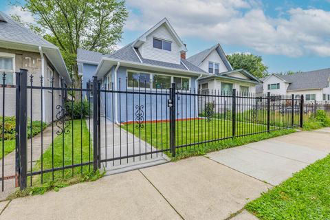 Tiny photo for 1054 N Latrobe Avenue, Chicago, IL 60651 (MLS # 12501116)