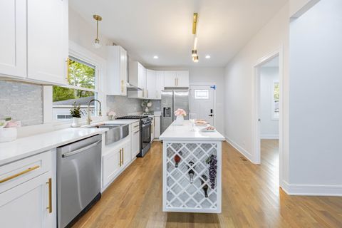 Tiny photo for 1054 N Latrobe Avenue, Chicago, IL 60651 (MLS # 12501116)