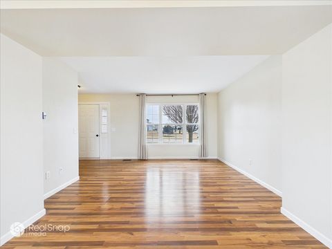 Tiny photo for 830 Spring Meadow Lane, Malta, IL 60150 (MLS # 12581845)