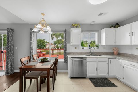 Tiny photo for 95 N Southport Road N, Mundelein, IL 60060 (MLS # 12442660)