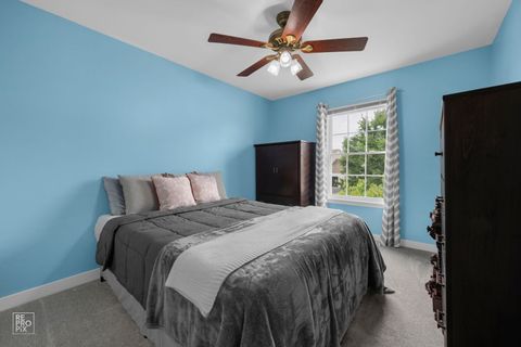 Tiny photo for 95 N Southport Road N, Mundelein, IL 60060 (MLS # 12442660)