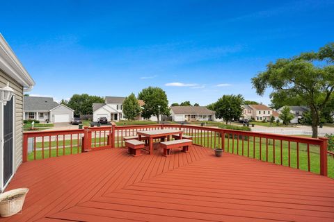 Tiny photo for 95 N Southport Road N, Mundelein, IL 60060 (MLS # 12442660)