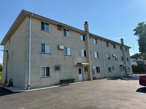 Tiny photo for 1326 E 159th St 1326 Street #3E, Lockport, IL 60441 (MLS # 12714470)