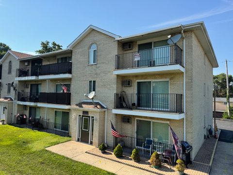 Photo of 1326 E 159th St 1326 Street #3E, Lockport, IL 60441 (MLS # 12714470)