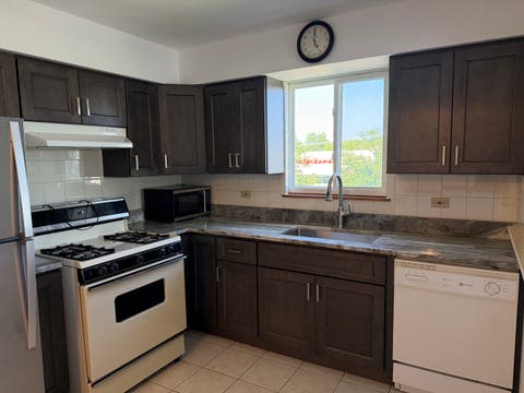 Tiny photo for 1326 E 159th St 1326 Street #3E, Lockport, IL 60441 (MLS # 12714470)