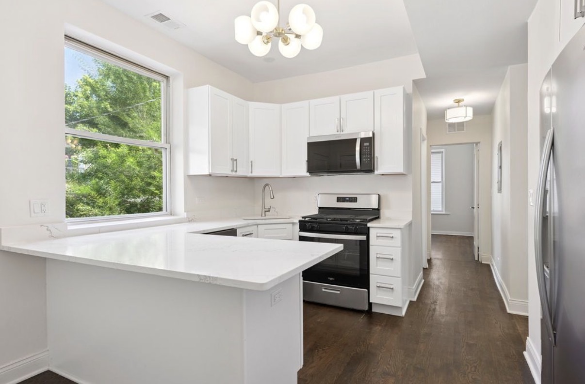 1340 W Hollywood Avenue 1