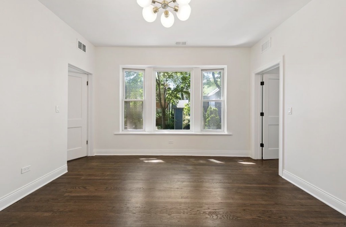 1340 W Hollywood Avenue 1