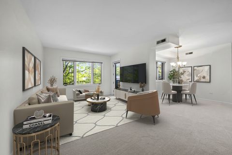 Tiny photo for 650 Laurel Avenue #303, Highland Park, IL 60035 (MLS # 12482994)