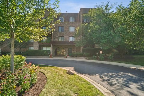 Photo of 2050 Valencia Drive #307C, Northbrook, IL 60062 (MLS # 12454313)