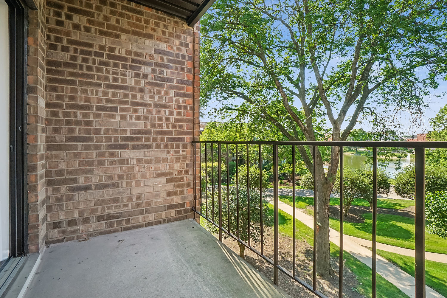 2050 Valencia Drive 307C