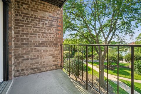 Tiny photo for 2050 Valencia Drive #307C, Northbrook, IL 60062 (MLS # 12454313)